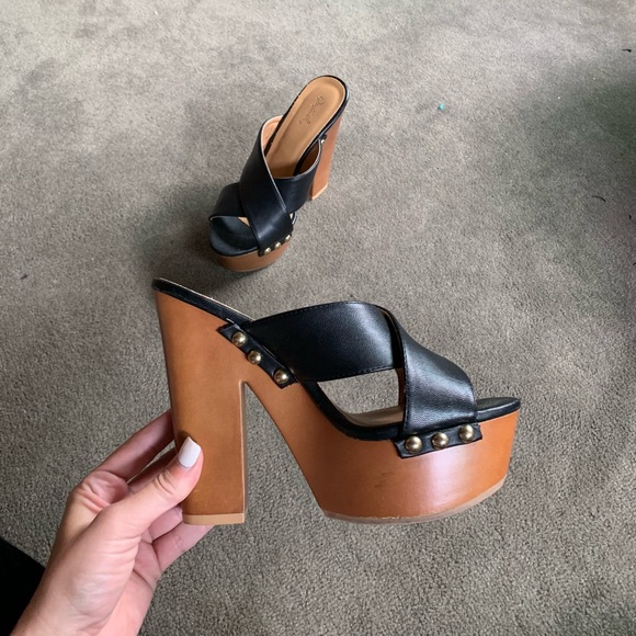 Black chunky heels - Picture 2 of 3